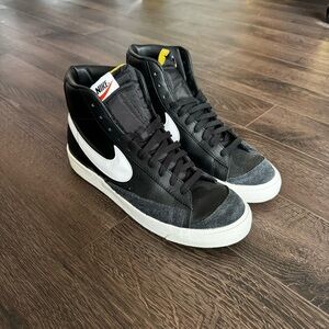 Nike Blazer Mid 77 Vintage